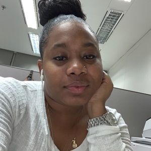 Meet your Posher, Ronesha